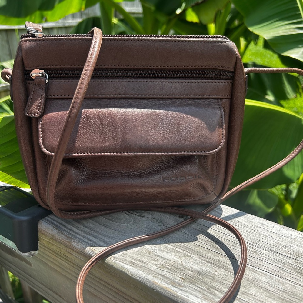 Fossil Brown Leather Crossbody Purse Bag Small with Pockets